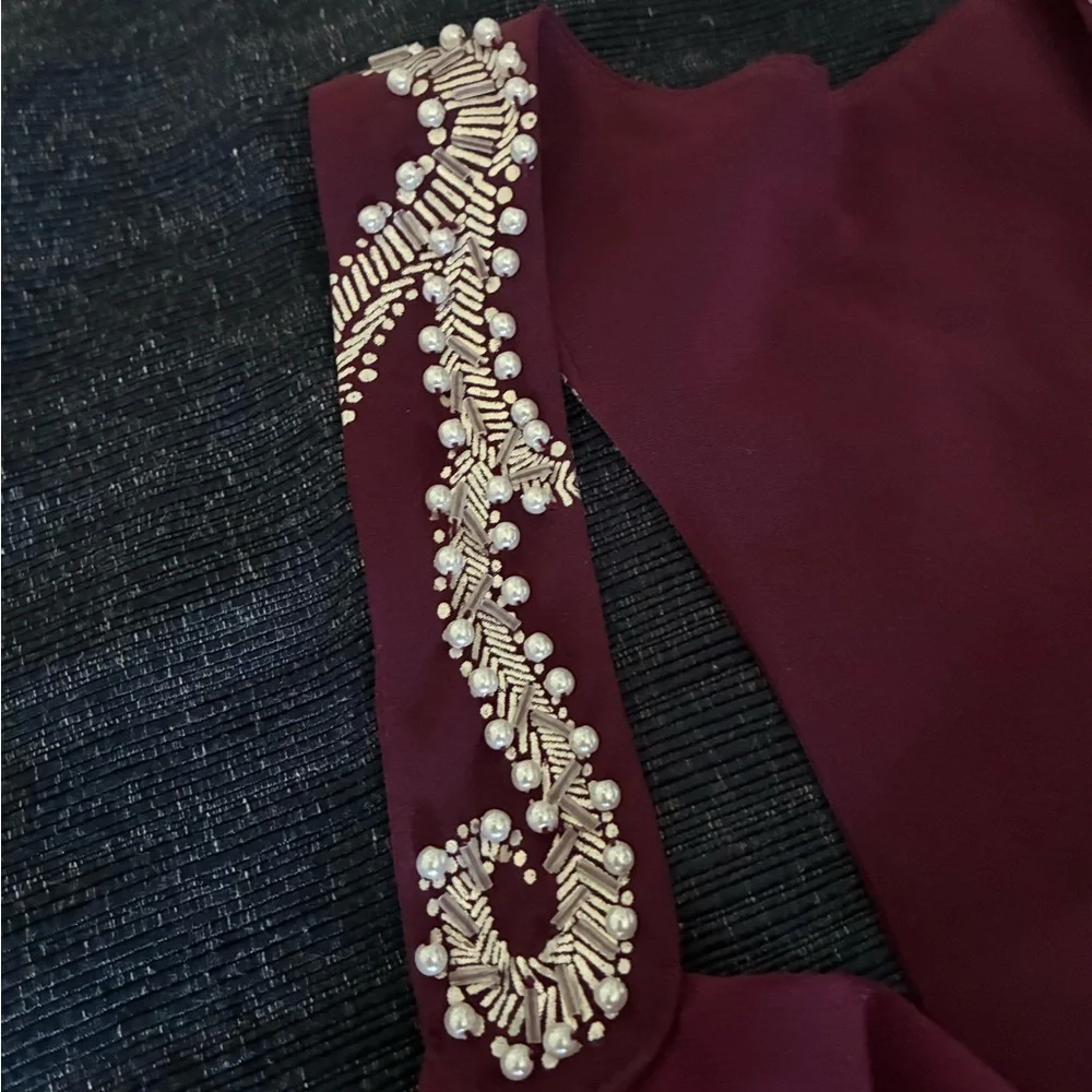 White House Black Market Rich Burgundy Elegant top - Picture 5 of 9